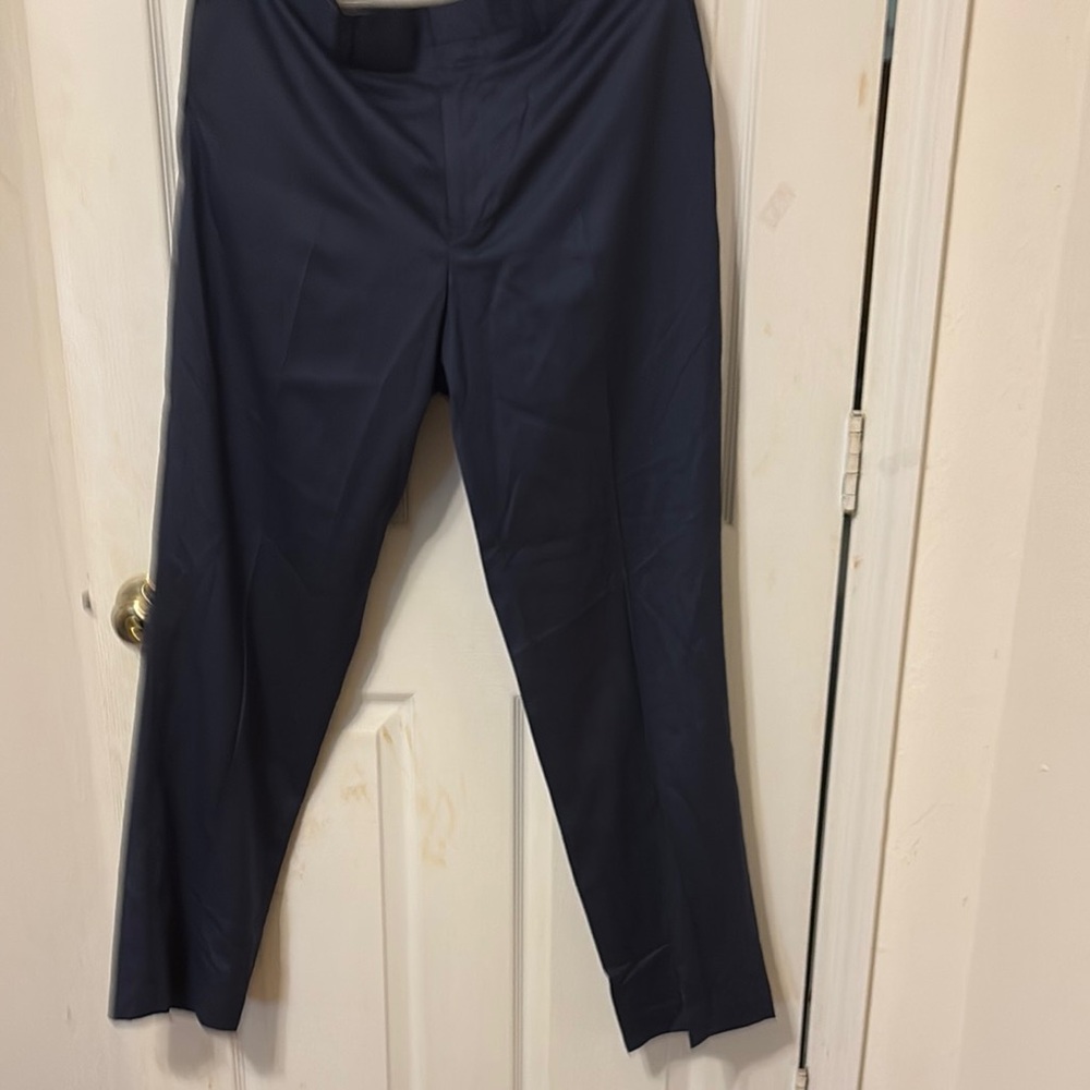 Dockers Men's Navy Dress Pants Sz 38W by 32L. NWT